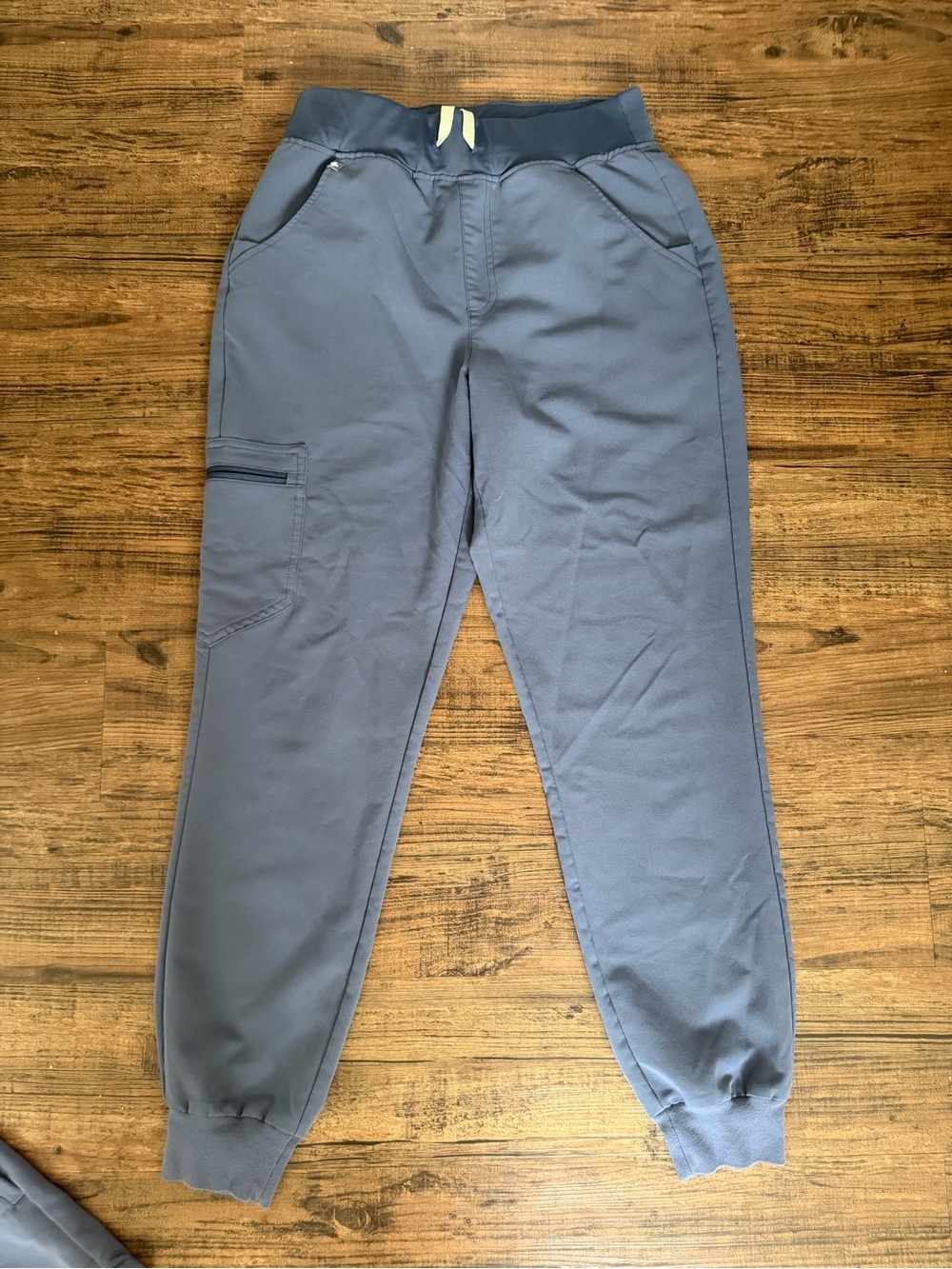 FIGS Technical Collection Scrub Set - Picture 4 of 6